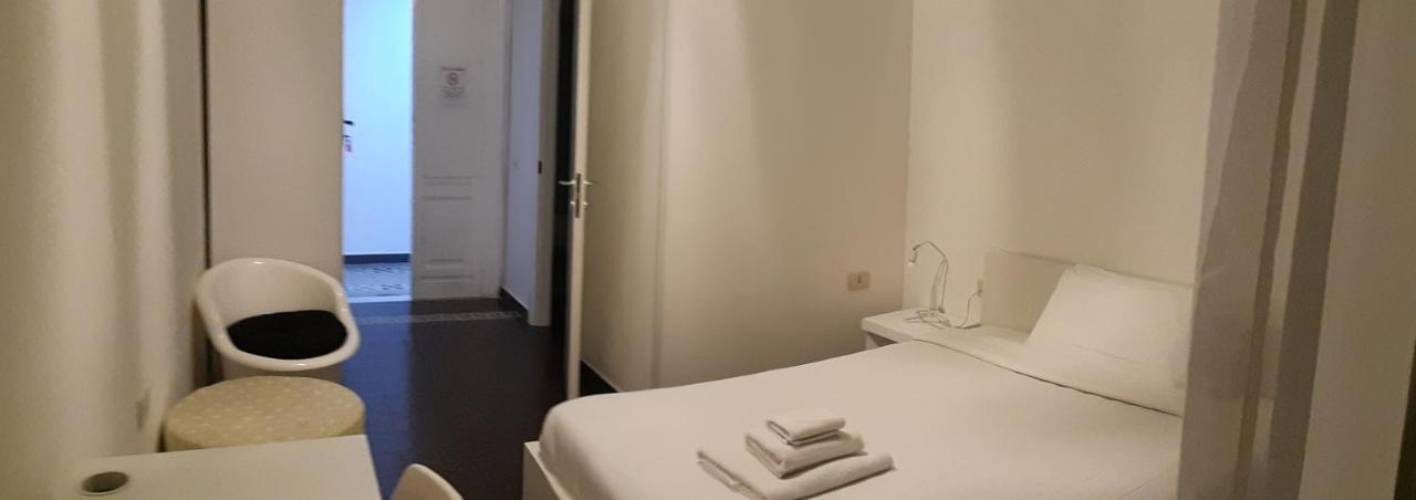 Cagliari D'Amare Via Roma Hotel ภายนอก รูปภาพ