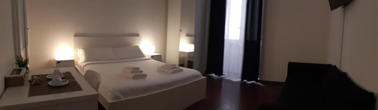 Cagliari D'Amare Via Roma Hotel ภายนอก รูปภาพ