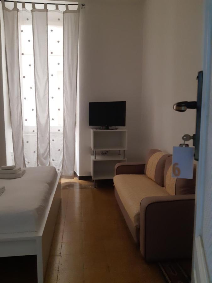 Cagliari D'Amare Via Roma Hotel ภายนอก รูปภาพ