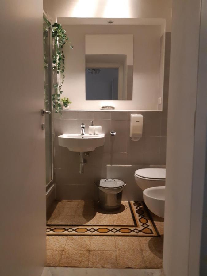 Cagliari D'Amare Via Roma Hotel ภายนอก รูปภาพ