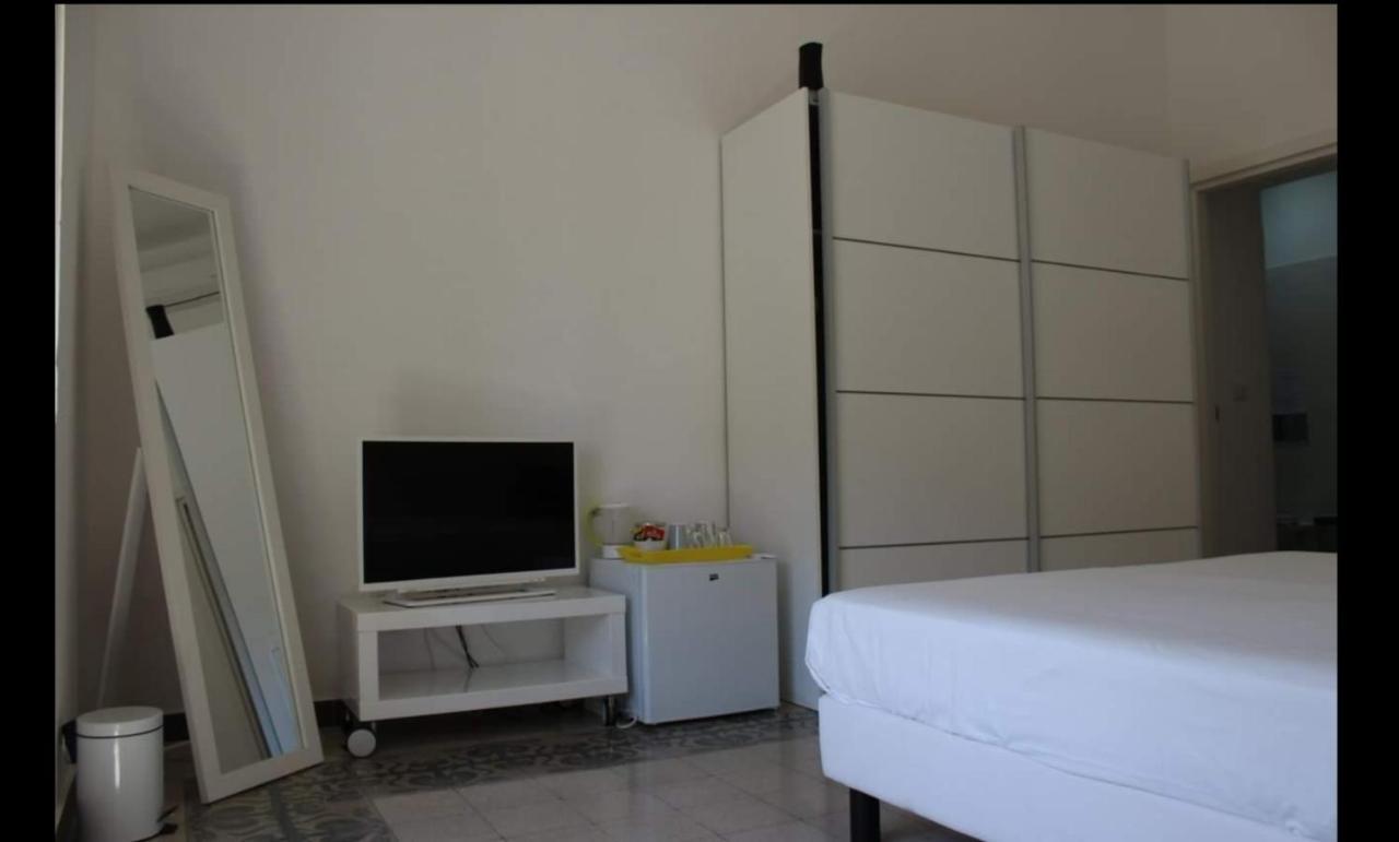 Cagliari D'Amare Via Roma Hotel ภายนอก รูปภาพ